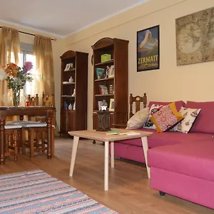 Romantic With Free Parking Apartamento